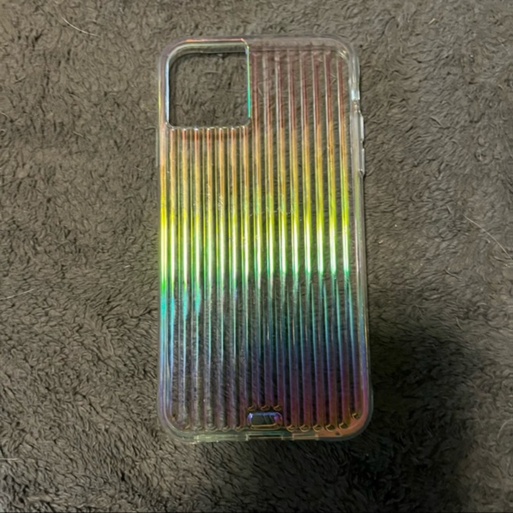 iPhone 11 ProMax clear/iridescent case